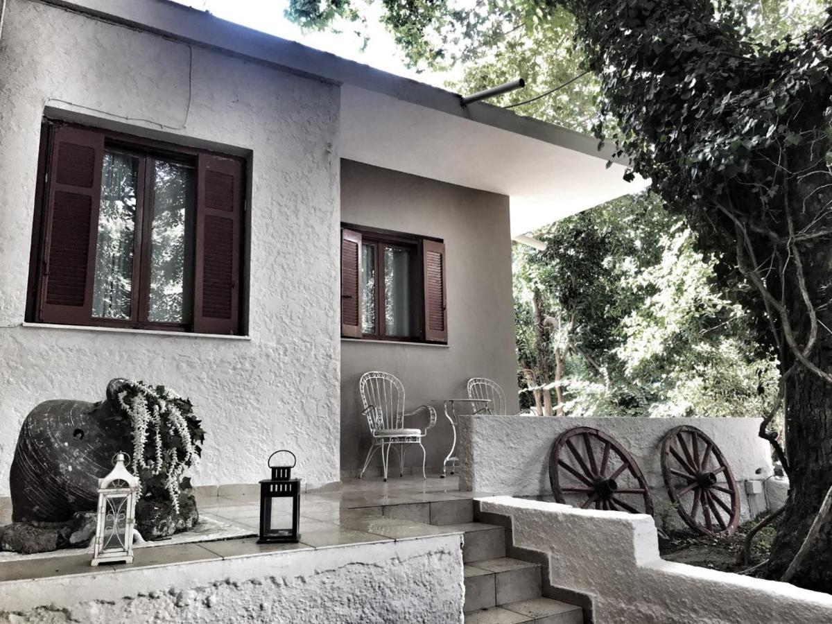 Hotel Kastri Garden Apartment Лутра Едипсу Екстериор снимка